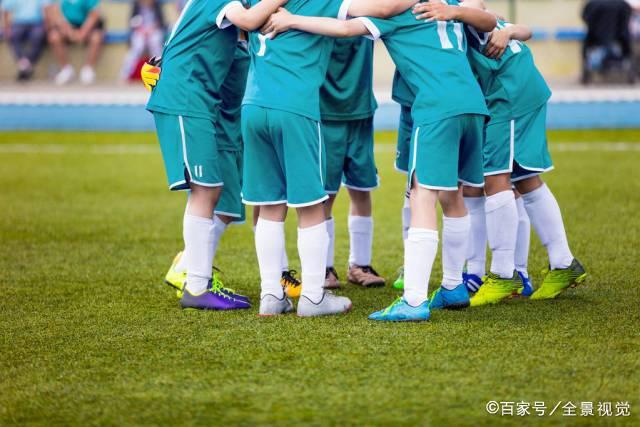 克里斯遭遇困境心情低落，五号位适应困难引发不满
